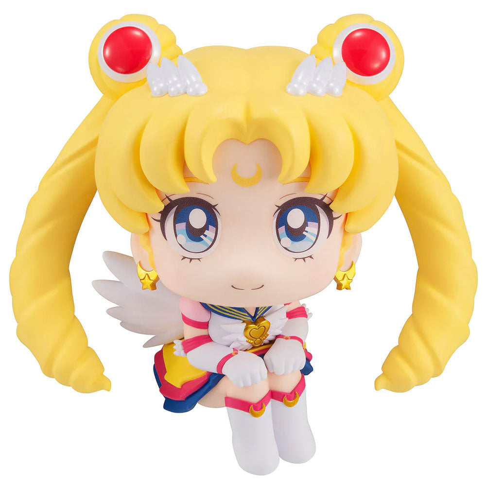 Mira la figura de Sailor Moon Cosmos