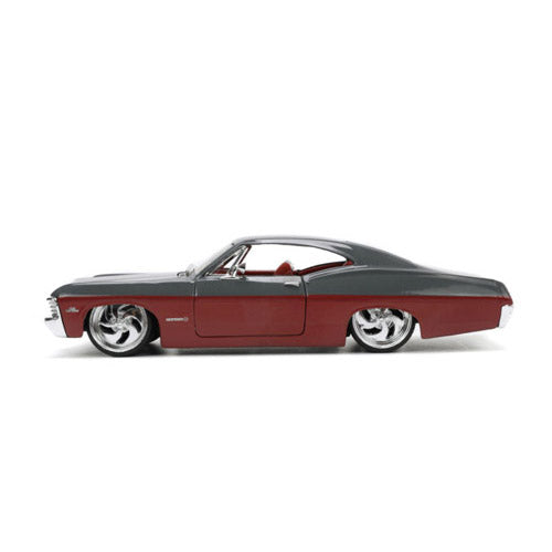 Big Time Muscle 1967 Chevy Impala Coupe 1:24 Scale Vehicle