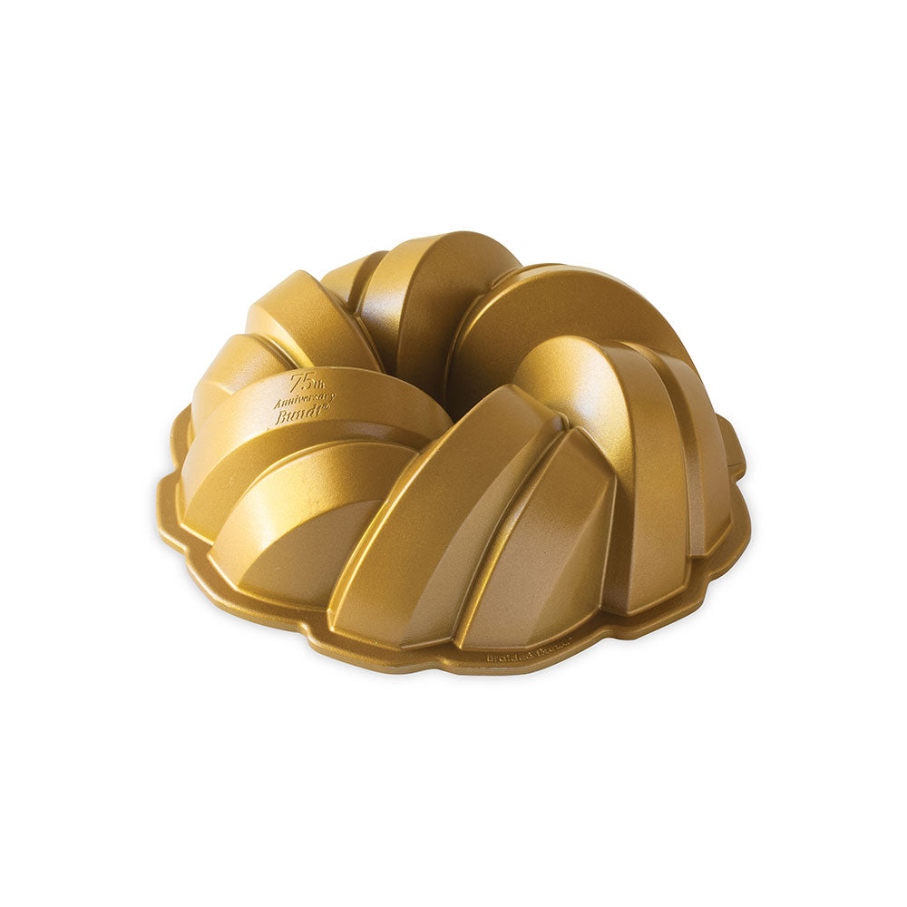 Nordic Ware 75º Anniv trançado Bundt Pan