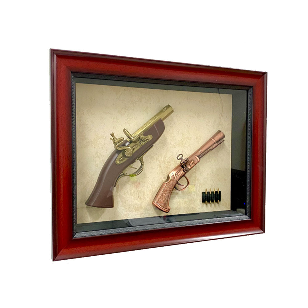 Armas vintage em uma decoração de parede de estrutura (conjunto de 2)